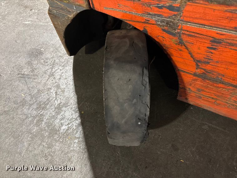 image for item FB5597 Toyota 8FGCU25 forklift