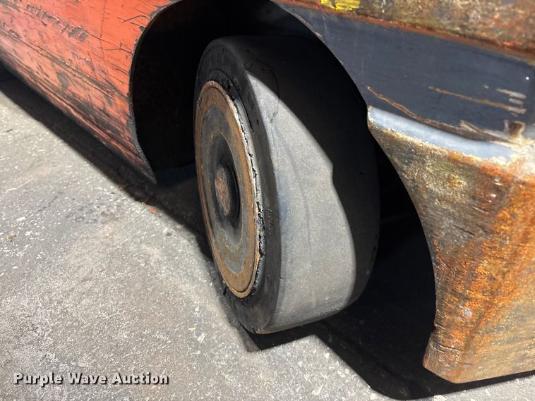 image for item FB5597 Toyota 8FGCU25 forklift