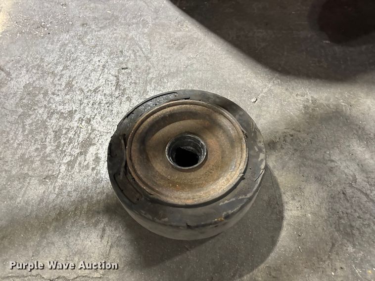 image for item FB5597 Toyota 8FGCU25 forklift