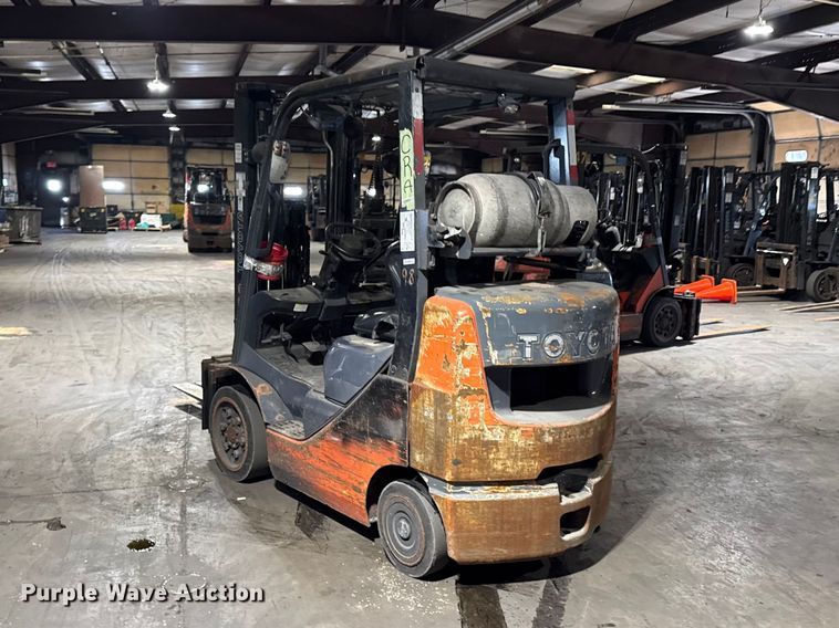 image for item FB5598 Toyota 8FGCU25 forklift