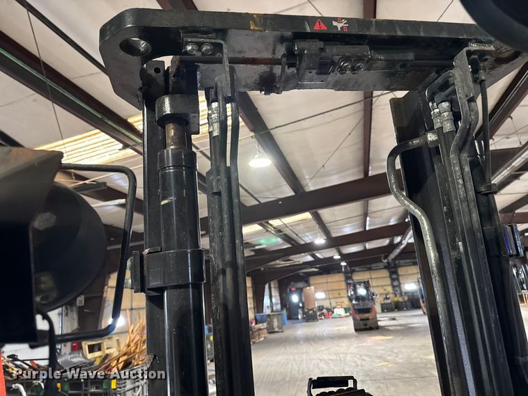 image for item FB5598 Toyota 8FGCU25 forklift