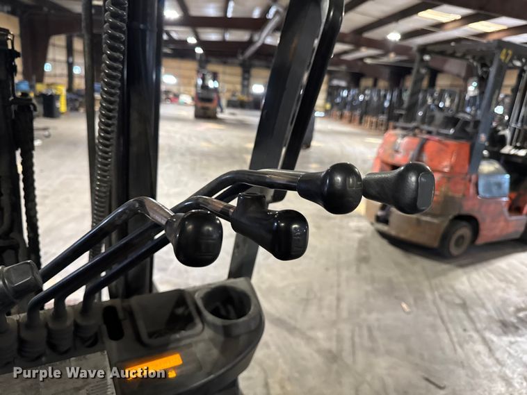 image for item FB5598 Toyota 8FGCU25 forklift