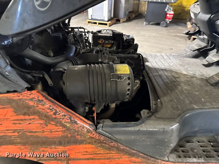 image for item FB5598 Toyota 8FGCU25 forklift