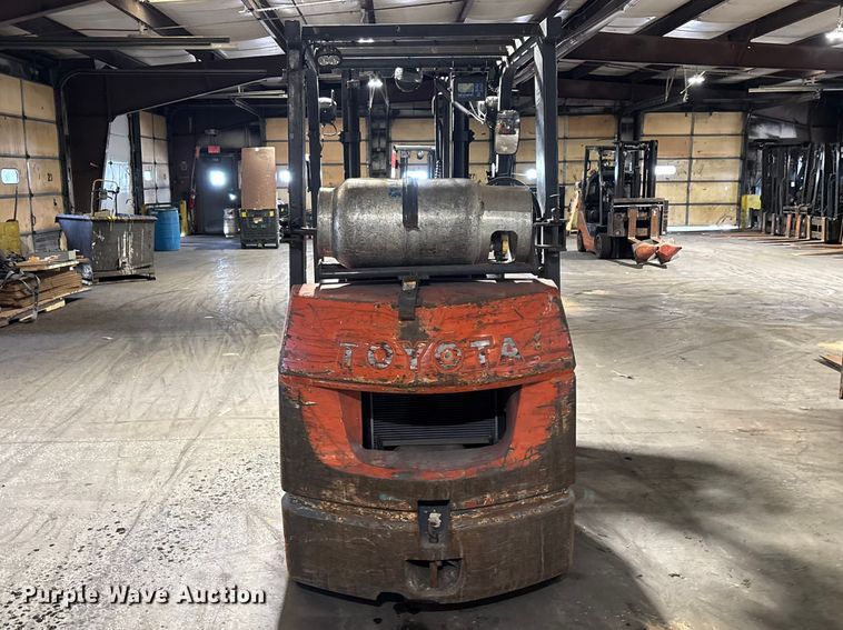 image for item FB5599 Toyota 7FGCU25 forklift