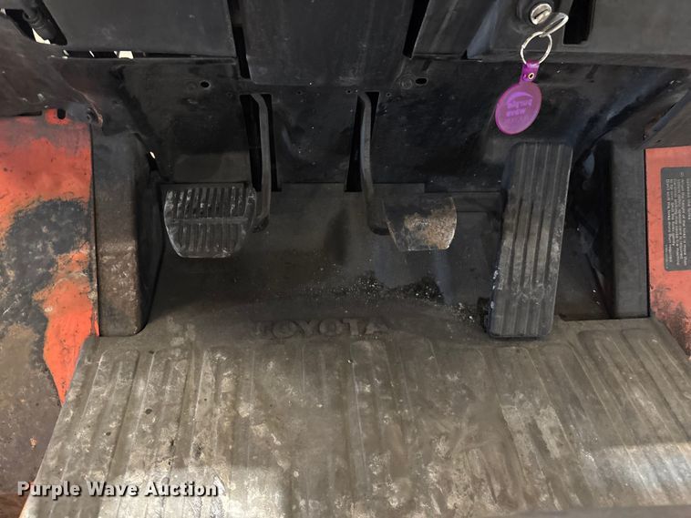 image for item FB5599 Toyota 7FGCU25 forklift