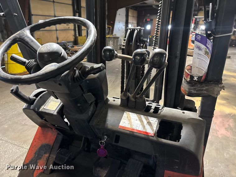 image for item FB5599 Toyota 7FGCU25 forklift