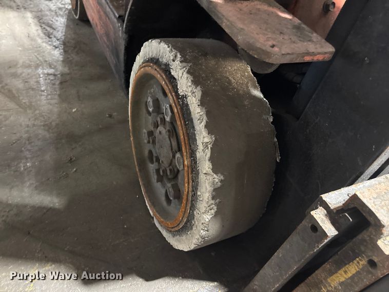 image for item FB5599 Toyota 7FGCU25 forklift