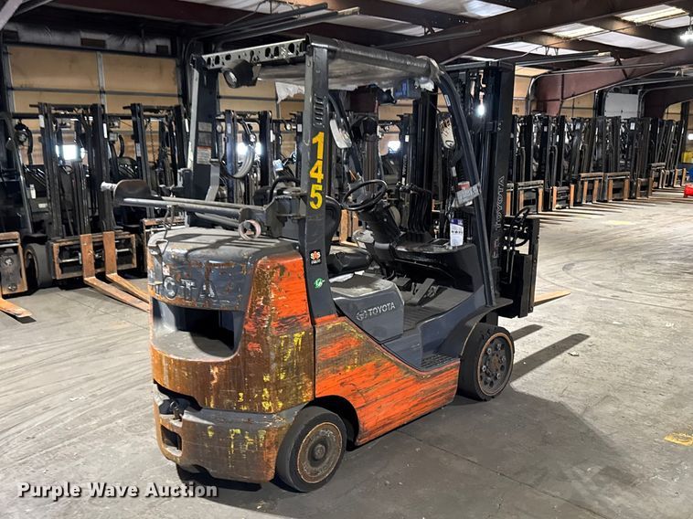 image for item FB5600 Toyota 8FGCU25 forklift