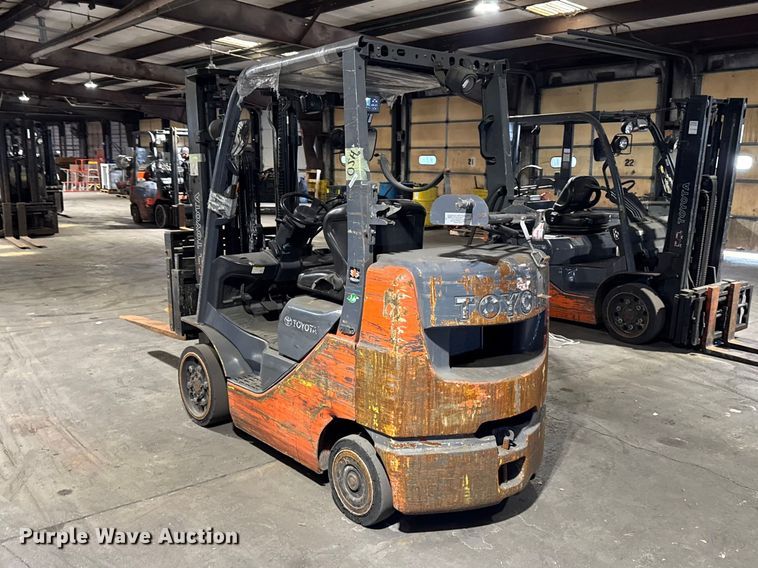 image for item FB5600 Toyota 8FGCU25 forklift