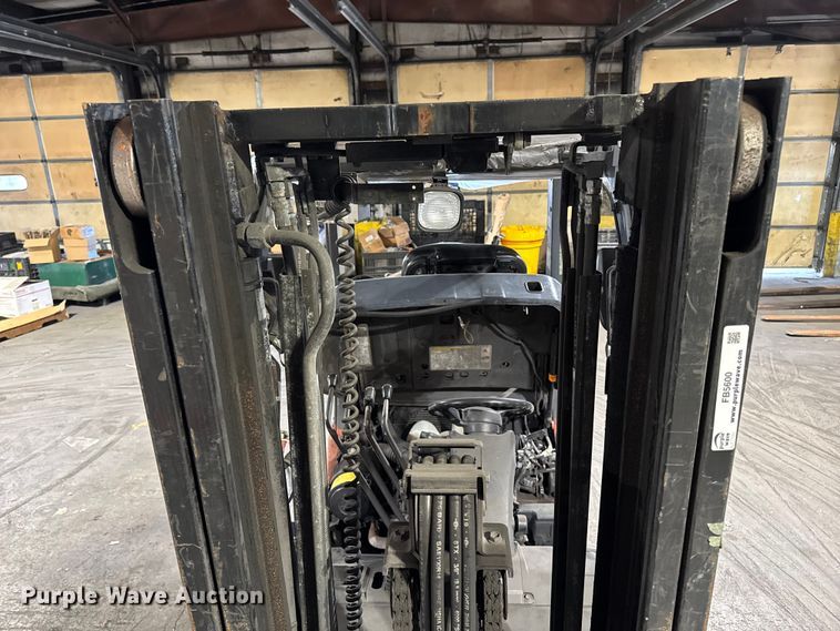 image for item FB5600 Toyota 8FGCU25 forklift