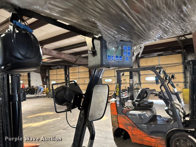 image for item FB5600 Toyota 8FGCU25 forklift