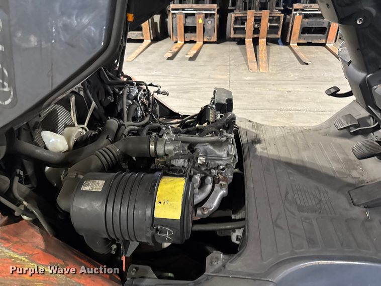 image for item FB5600 Toyota 8FGCU25 forklift