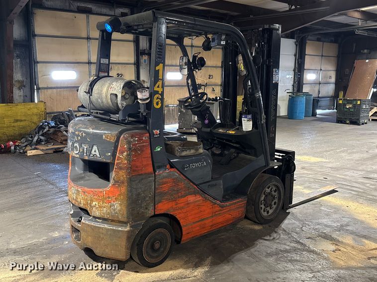 image for item FB5601 Toyota 8FGCU25 forklift