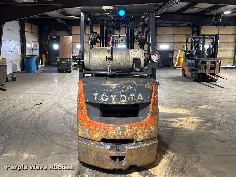 image for item FB5601 Toyota 8FGCU25 forklift