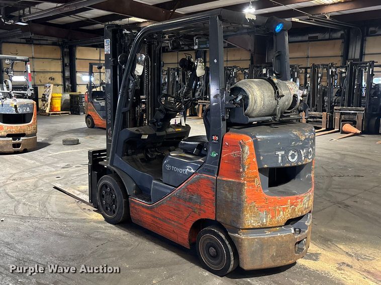 image for item FB5601 Toyota 8FGCU25 forklift