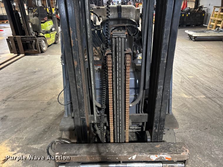 image for item FB5601 Toyota 8FGCU25 forklift