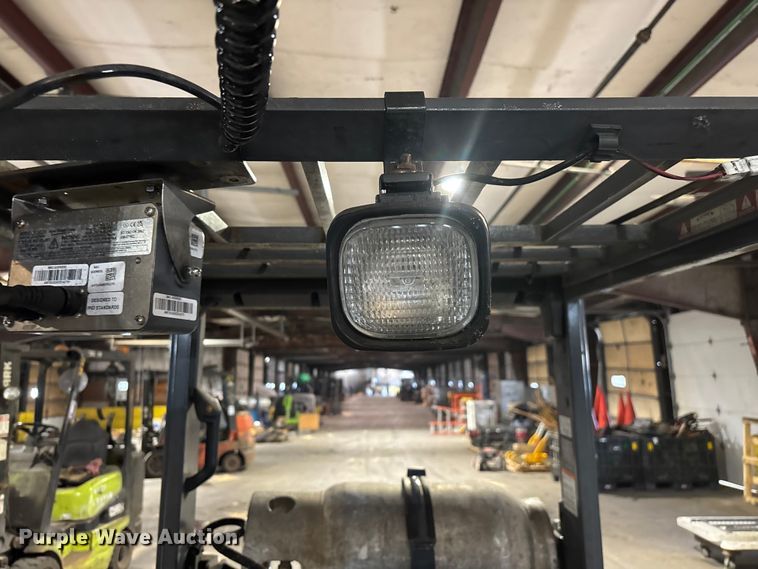 image for item FB5601 Toyota 8FGCU25 forklift