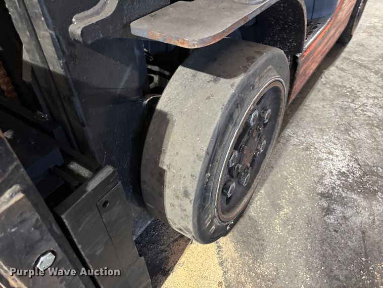 image for item FB5601 Toyota 8FGCU25 forklift