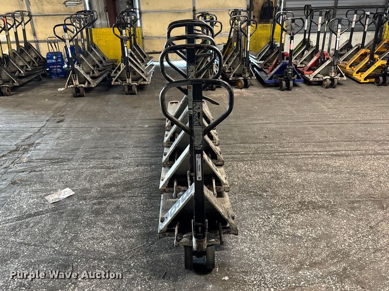 image for item FB5602 (5) Crown pallet jacks