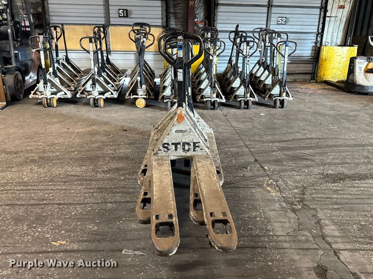 image for item FB5603 (5) Crown pallet jacks