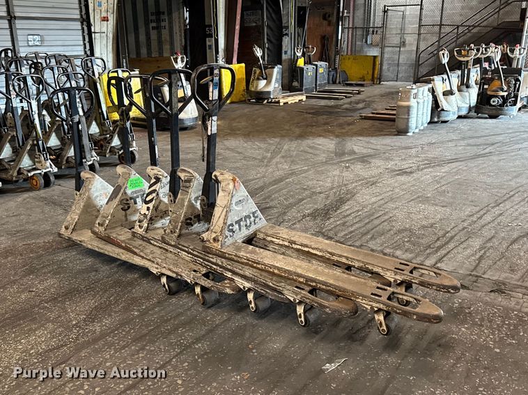 image for item FB5603 (5) Crown pallet jacks