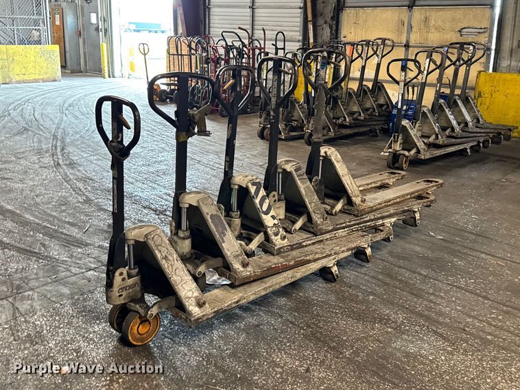 image for item FB5603 (5) Crown pallet jacks