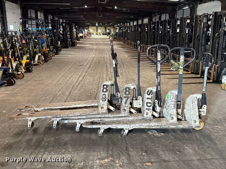 image for item FB5603 (5) Crown pallet jacks