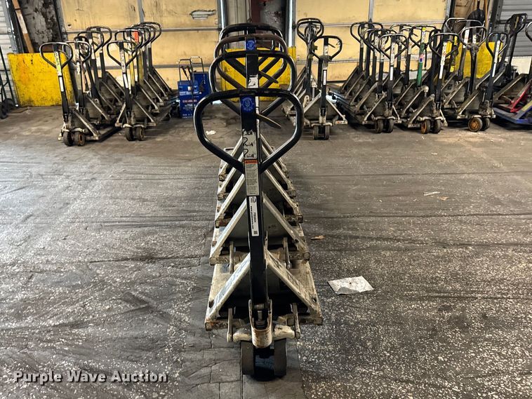 image for item FB5604 (5) Crown pallet jacks