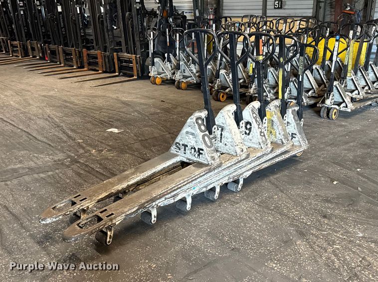 image for item FB5605 (5) Crown pallet jacks