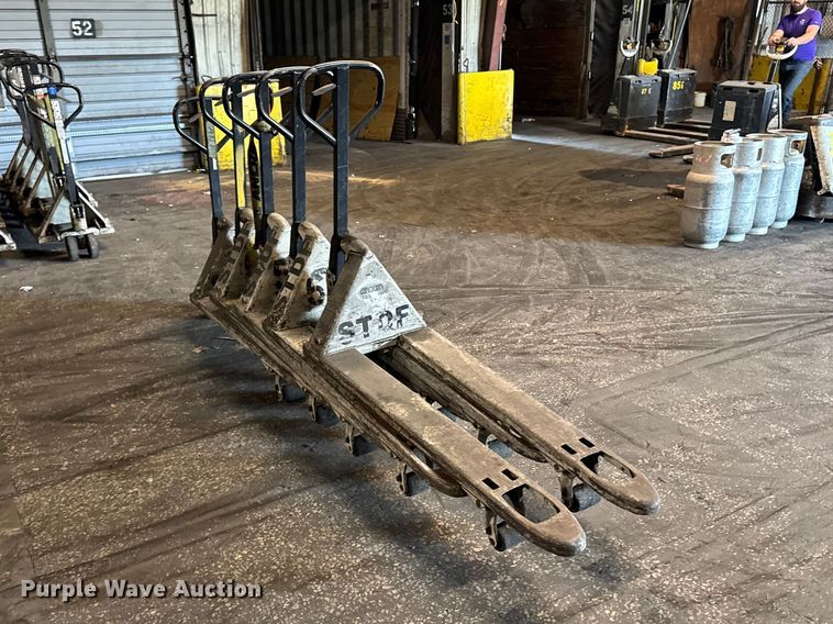 image for item FB5605 (5) Crown pallet jacks