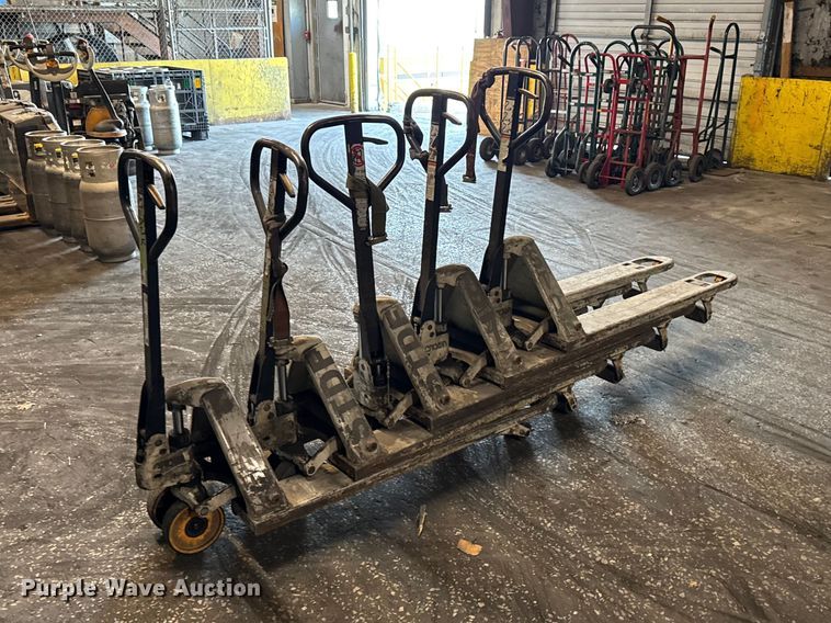 image for item FB5606 (5) Crown pallet jacks