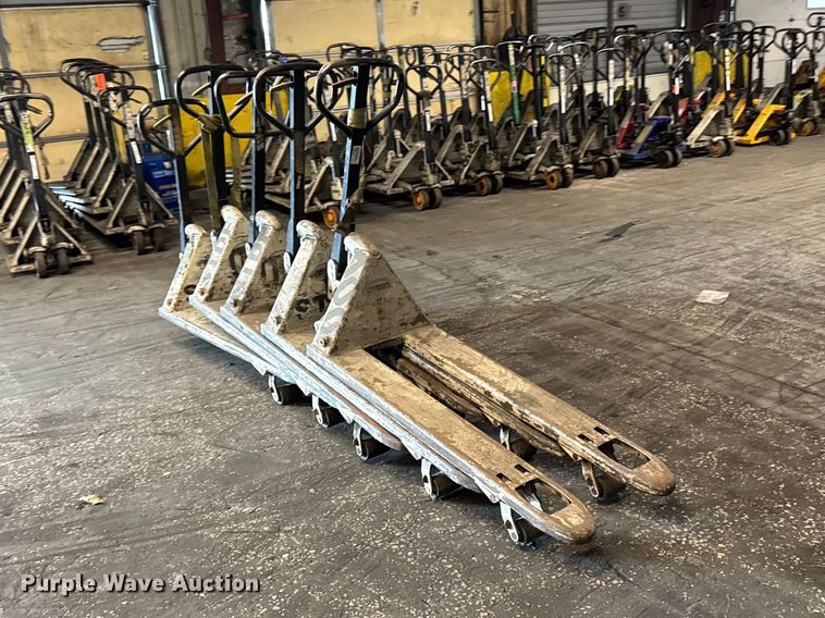 image for item FB5607 (5) Crown pallet jacks