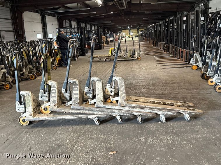 image for item FB5607 (5) Crown pallet jacks