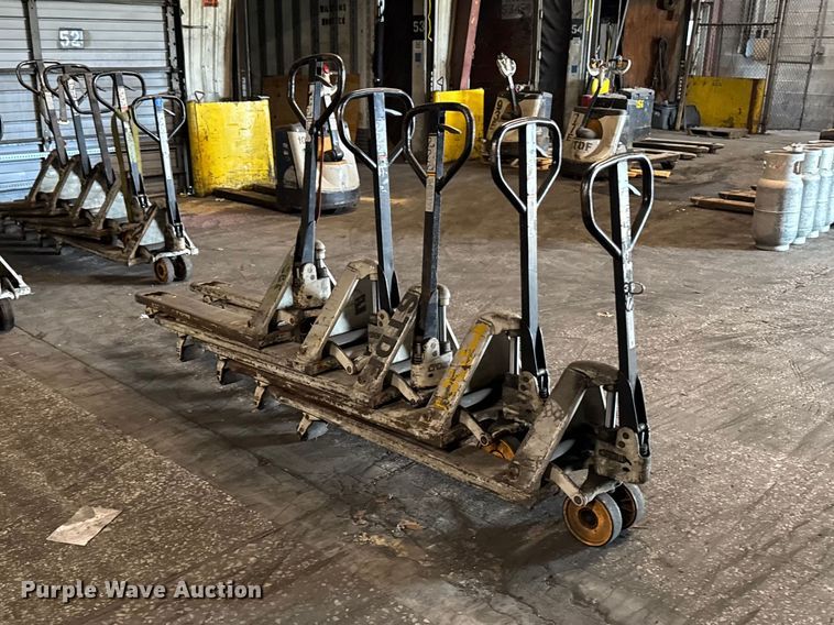 image for item FB5608 (5) Crown pallet jacks