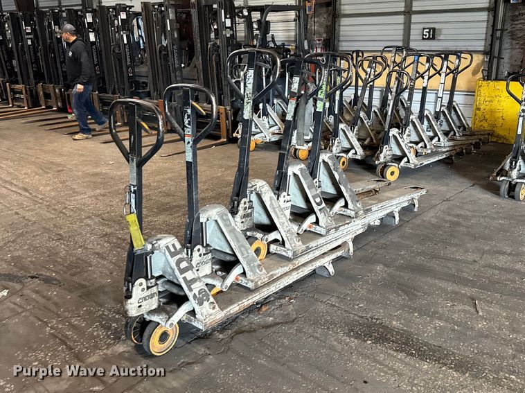 image for item FB5609 (5) Crown pallet jacks