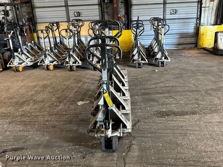 image for item FB5609 (5) Crown pallet jacks