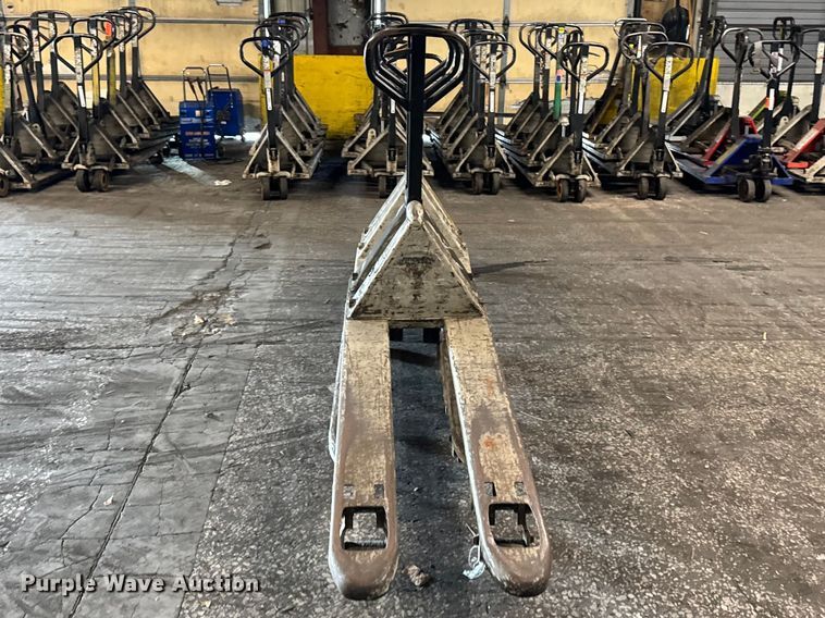 image for item FB5610 (5) Crown pallet jacks