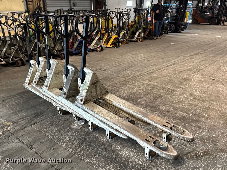 image for item FB5610 (5) Crown pallet jacks