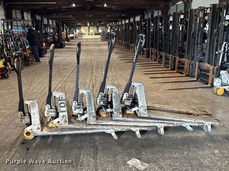 image for item FB5611  (5) Crown pallet jacks