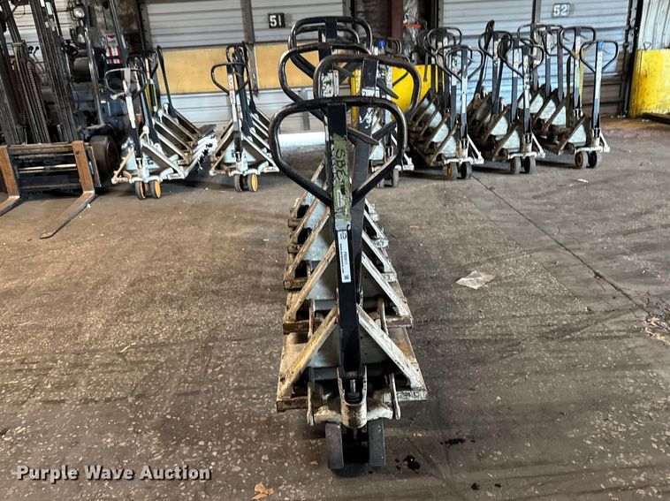 image for item FB5611  (5) Crown pallet jacks