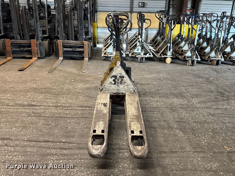 image for item FB5615 (5) pallet jacks