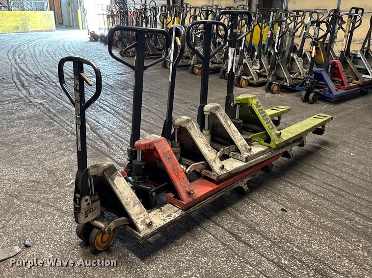 image for item FB5617 (5) pallet jacks