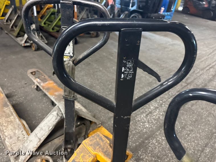 image for item FB5619 (5) pallet jacks