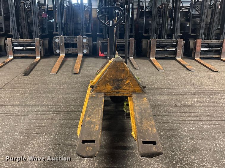 image for item FB5621 (5) pallet jacks
