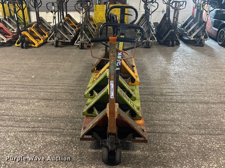 image for item FB5621 (5) pallet jacks