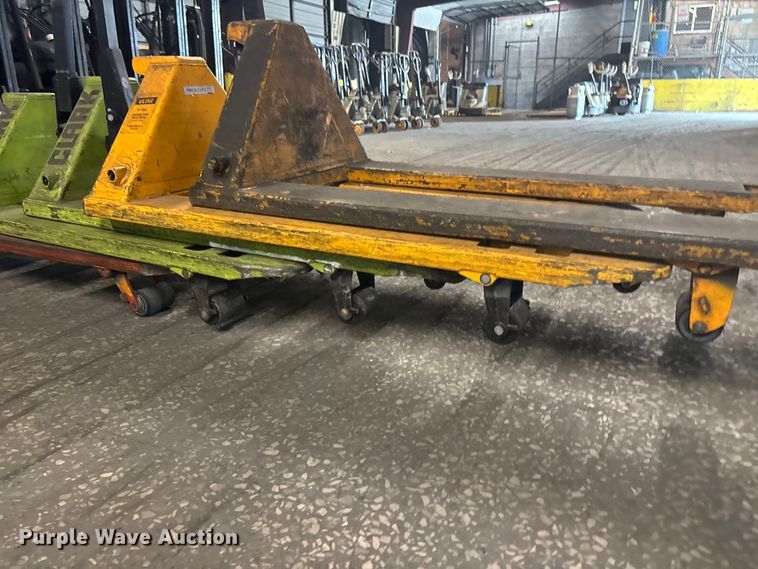 image for item FB5621 (5) pallet jacks