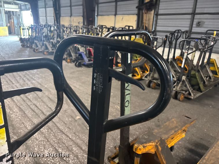 image for item FB5621 (5) pallet jacks