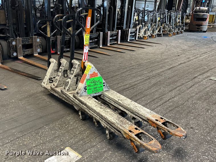 image for item FB5624 (4) Crown PTH50 pallet jacks