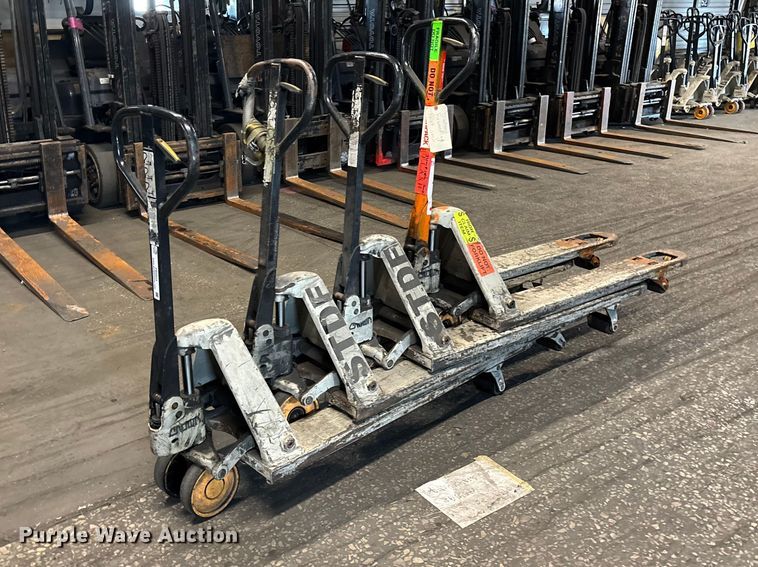 image for item FB5624 (4) Crown PTH50 pallet jacks