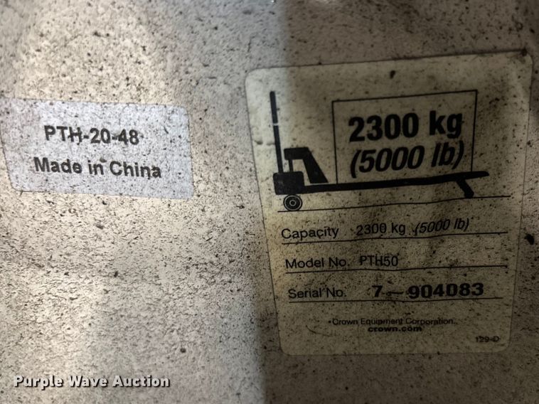 image for item FB5624 (4) Crown PTH50 pallet jacks